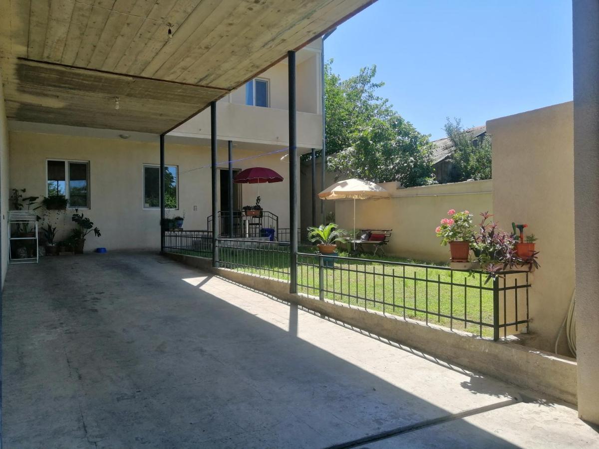 Guesthouse Different Tbilisi Luaran gambar