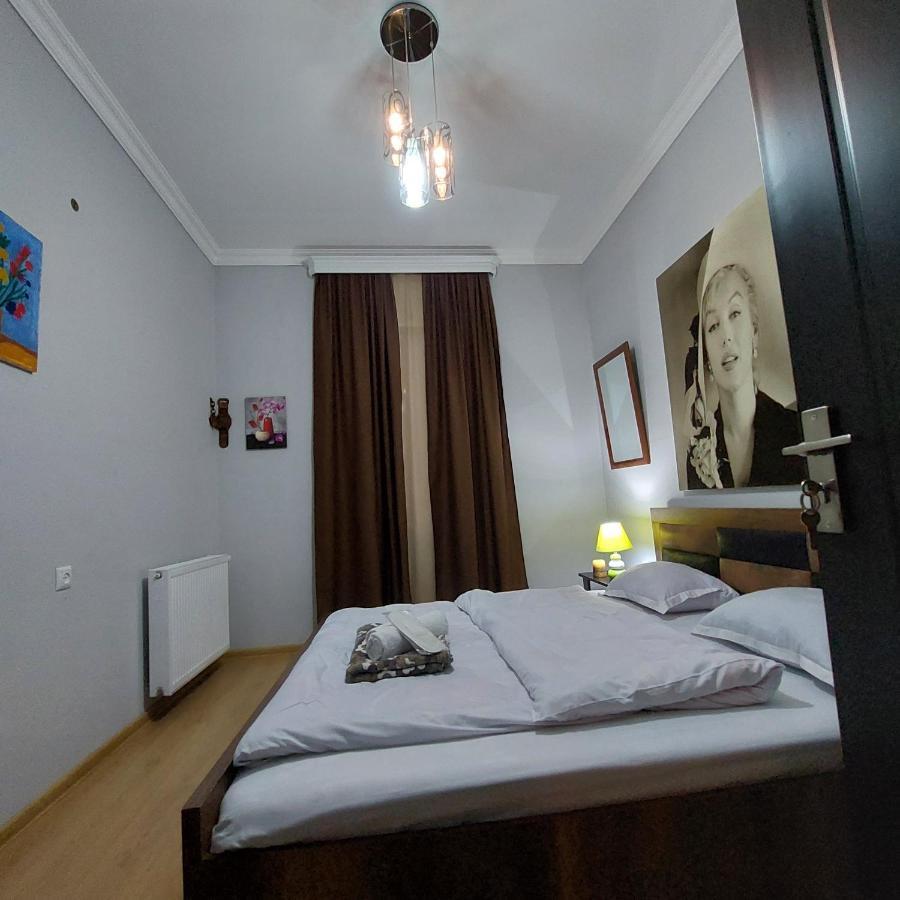 Guesthouse Different Tbilisi Luaran gambar
