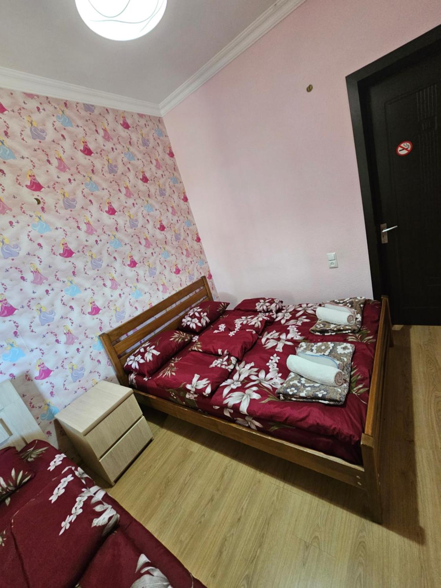 Guesthouse Different Tbilisi Bilik gambar
